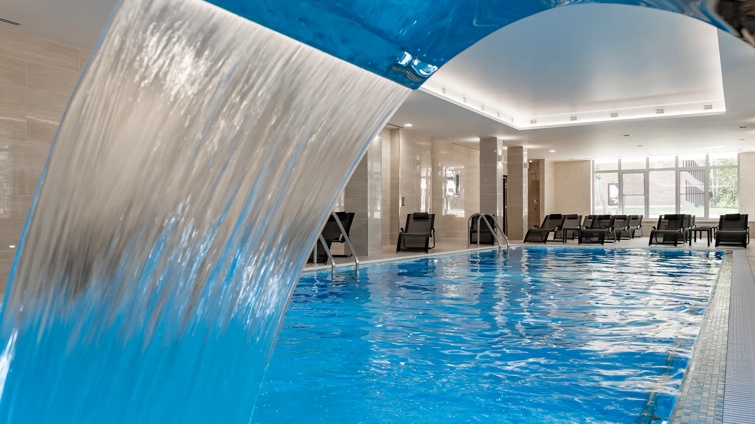 Бассейны SPA-комплекса «Лесная ласточка»